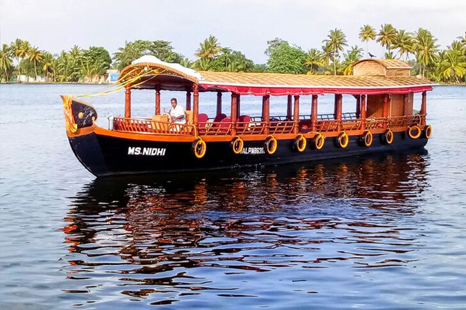 Special Houseboat Cruises