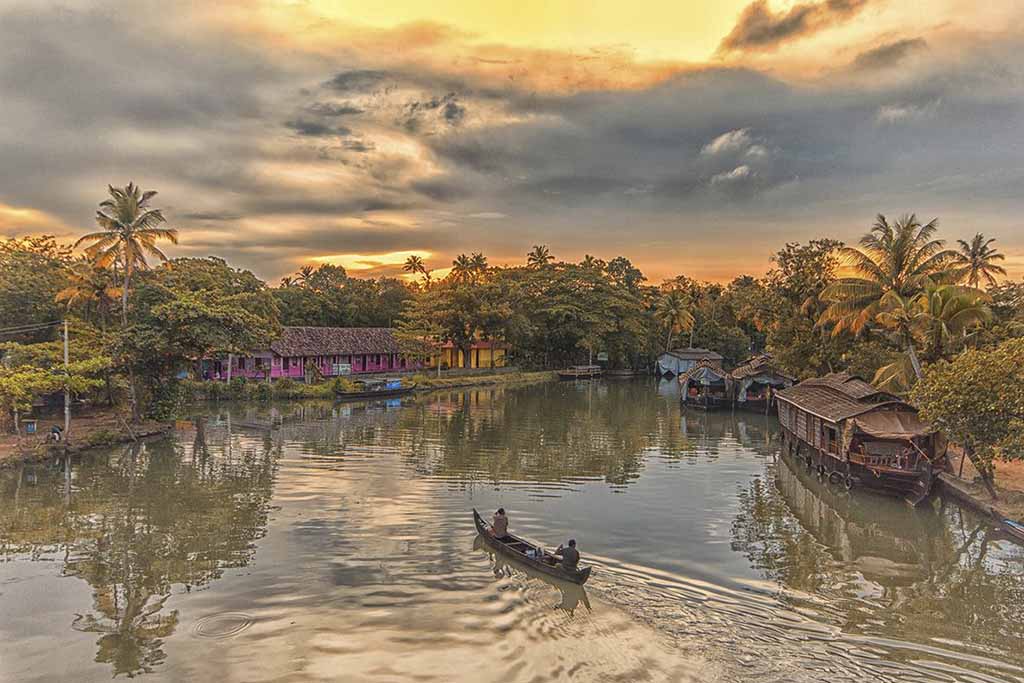 kumarakom Houseboats View